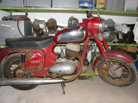 jawa 250 559 004.jpg